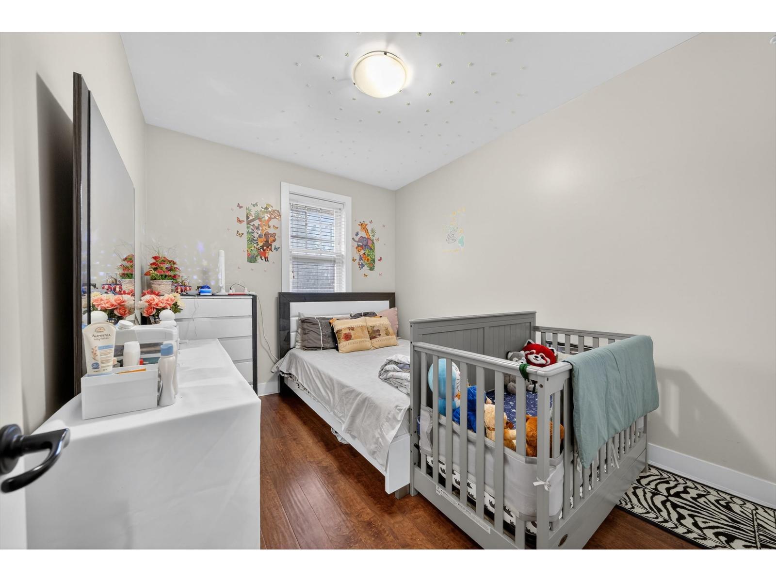 14191 60 Avenue, Surrey, BC - Indoor Photo Showing Bedroom