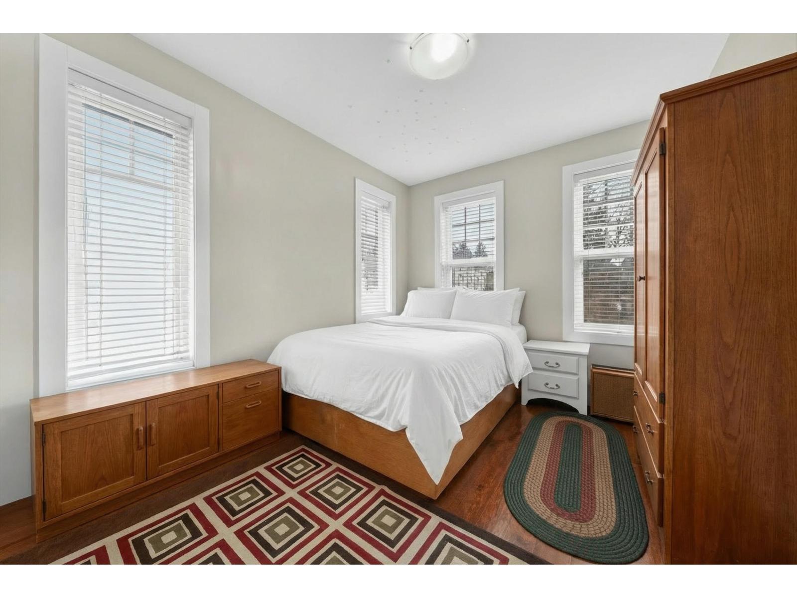 14191 60 Avenue, Surrey, BC - Indoor Photo Showing Bedroom