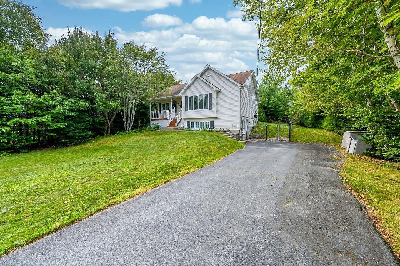 40 Keltic Drive, Lawrencetown, NS