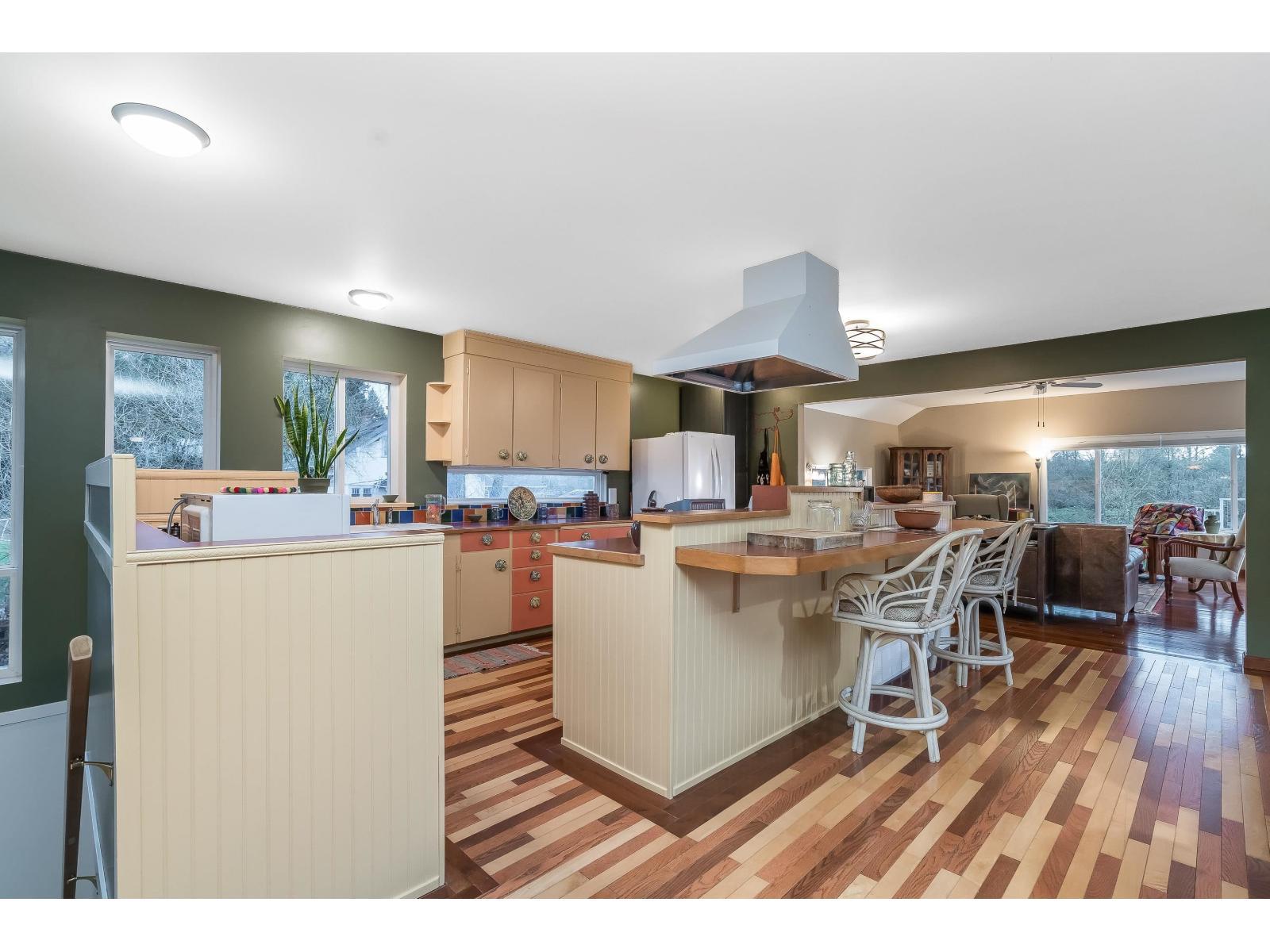 3011 184 Street, Surrey, BC - Indoor Photo Showing Other Room