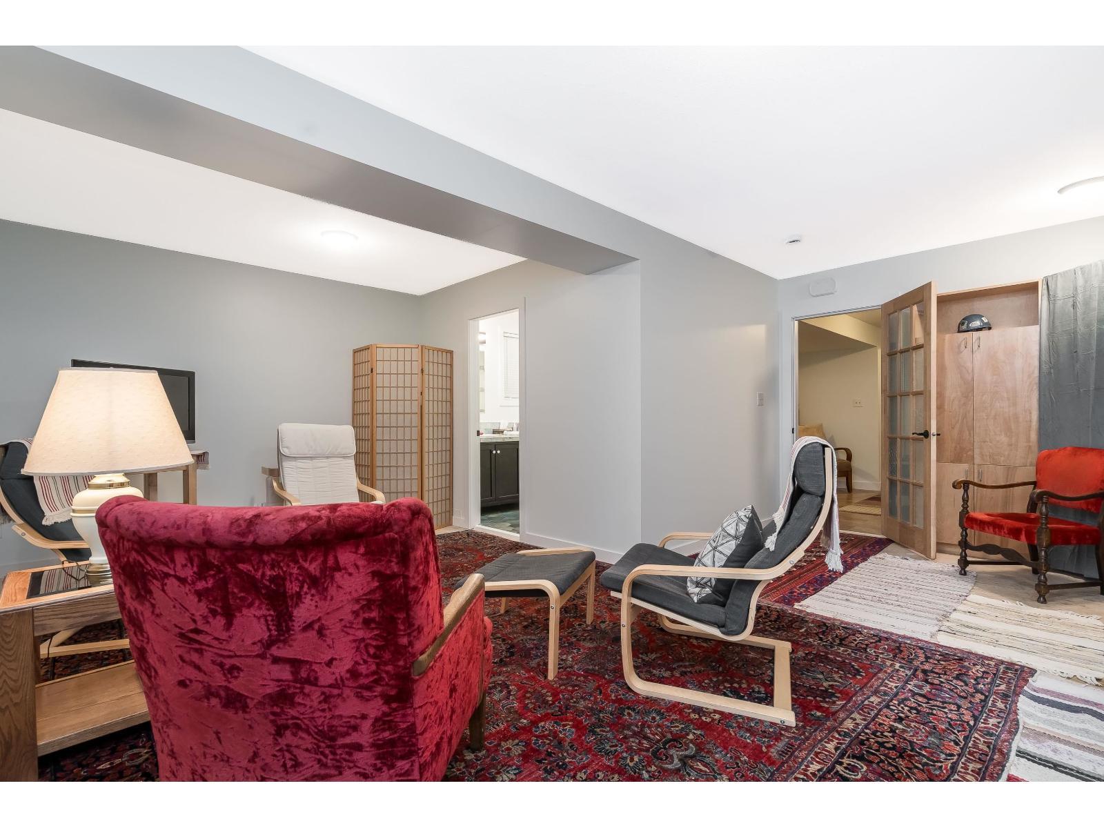 3011 184 Street, Surrey, BC - Indoor