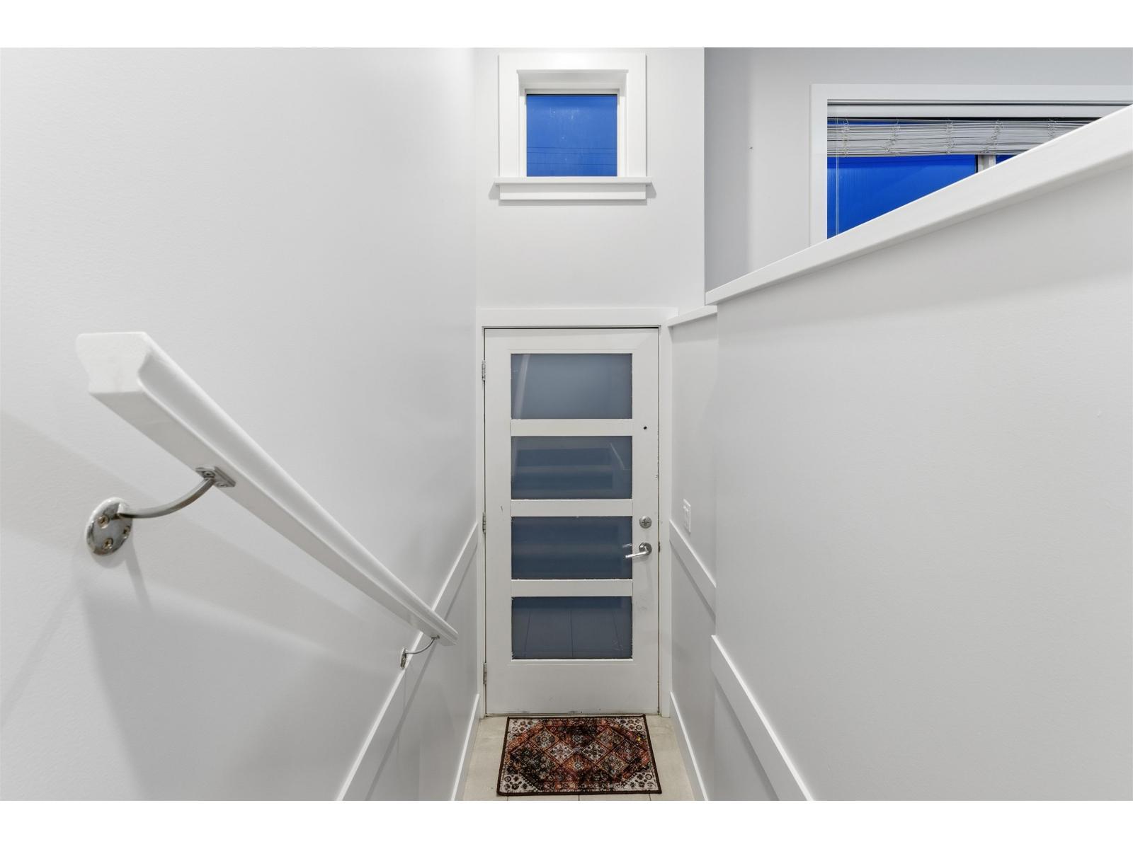 6 2505 Ware Street, Abbotsford, BC - Indoor