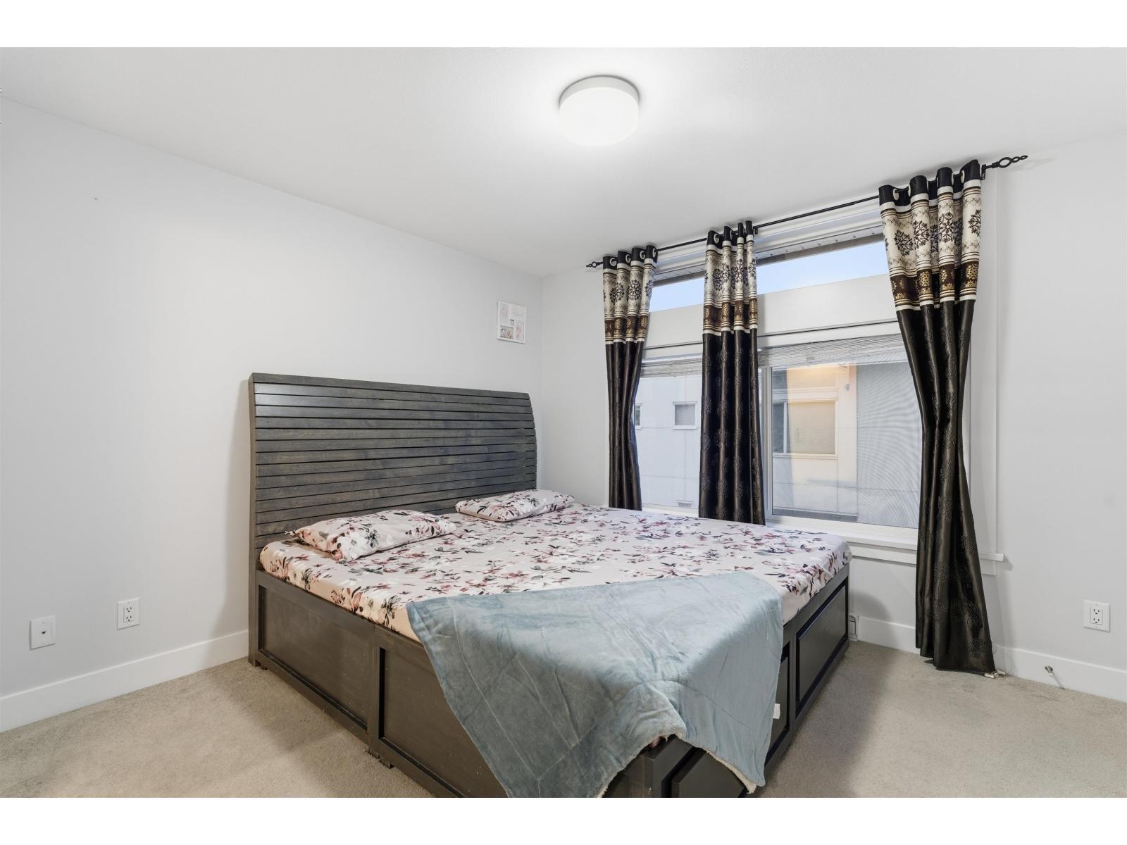 6 2505 Ware Street, Abbotsford, BC - Indoor Photo Showing Bedroom