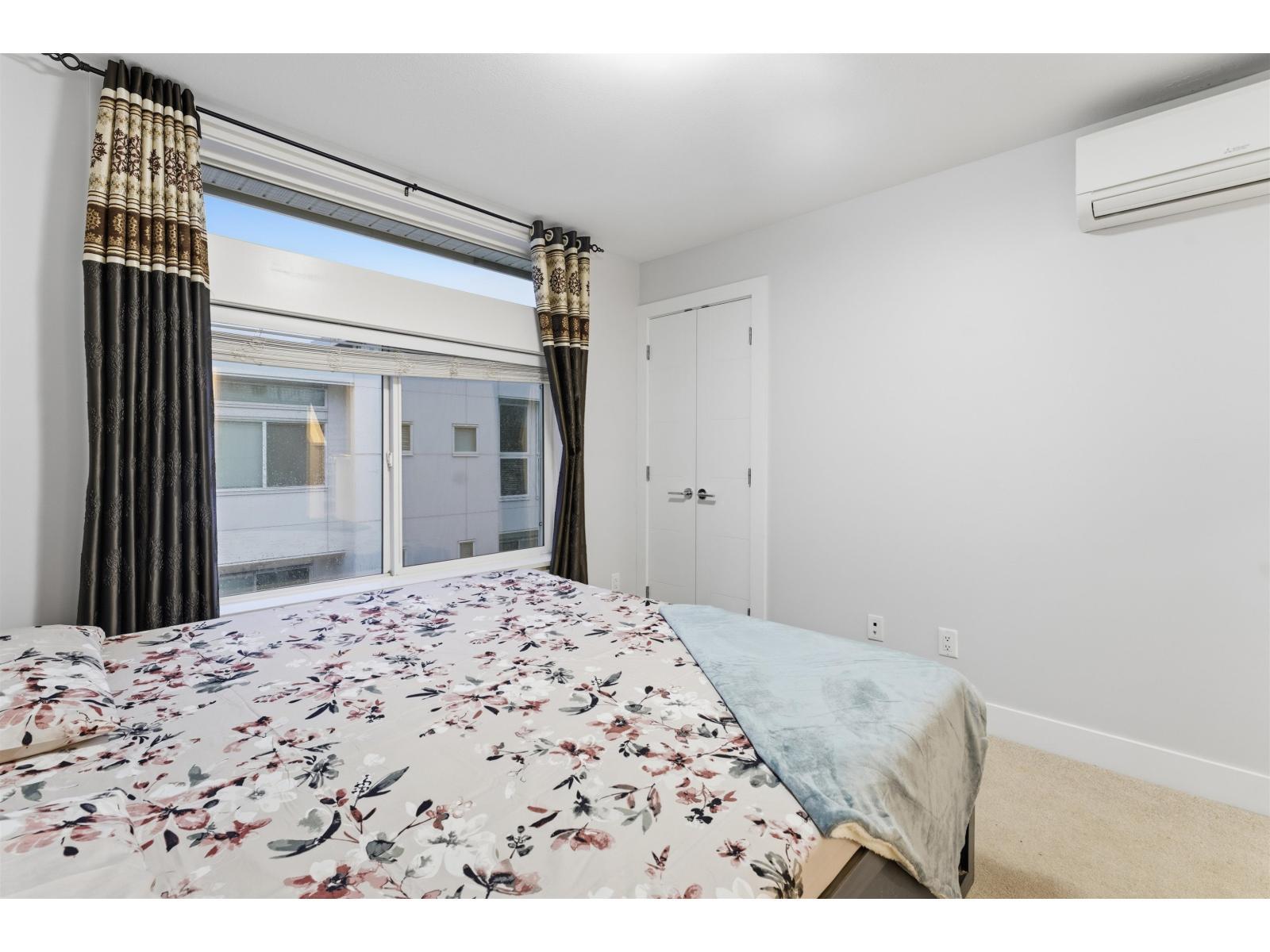 6 2505 Ware Street, Abbotsford, BC - Indoor Photo Showing Bedroom