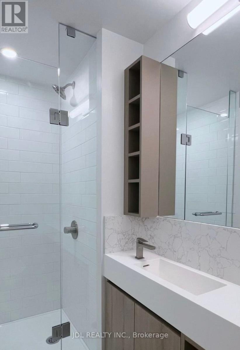 #4901 - 319 Jarvis Street, Toronto, ON - Indoor Photo Showing Bathroom