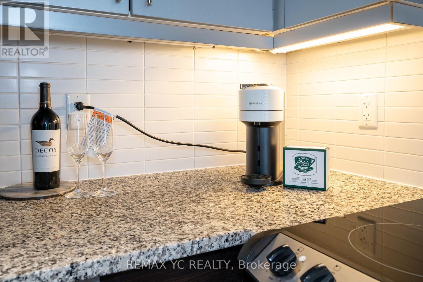 1709 - 83 Redpath Avenue, Toronto, ON - Indoor