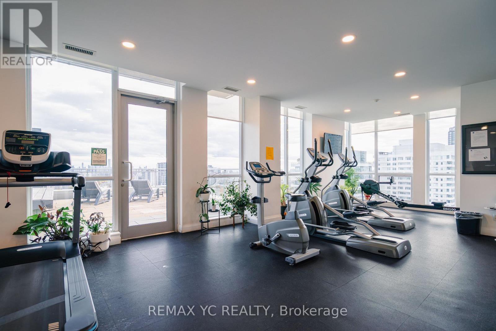 1709 - 83 Redpath Avenue, Toronto, ON - Indoor Photo Showing Gym Room