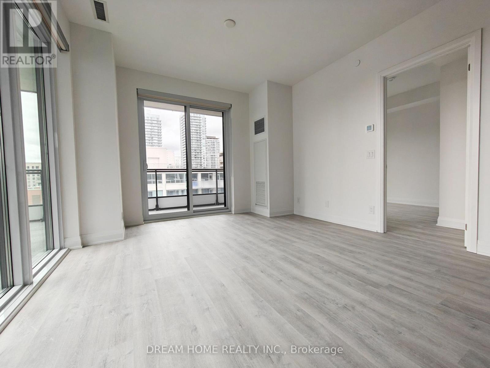 1205 - 65 Broadway Avenue, Toronto, ON - Indoor Photo Showing Other Room
