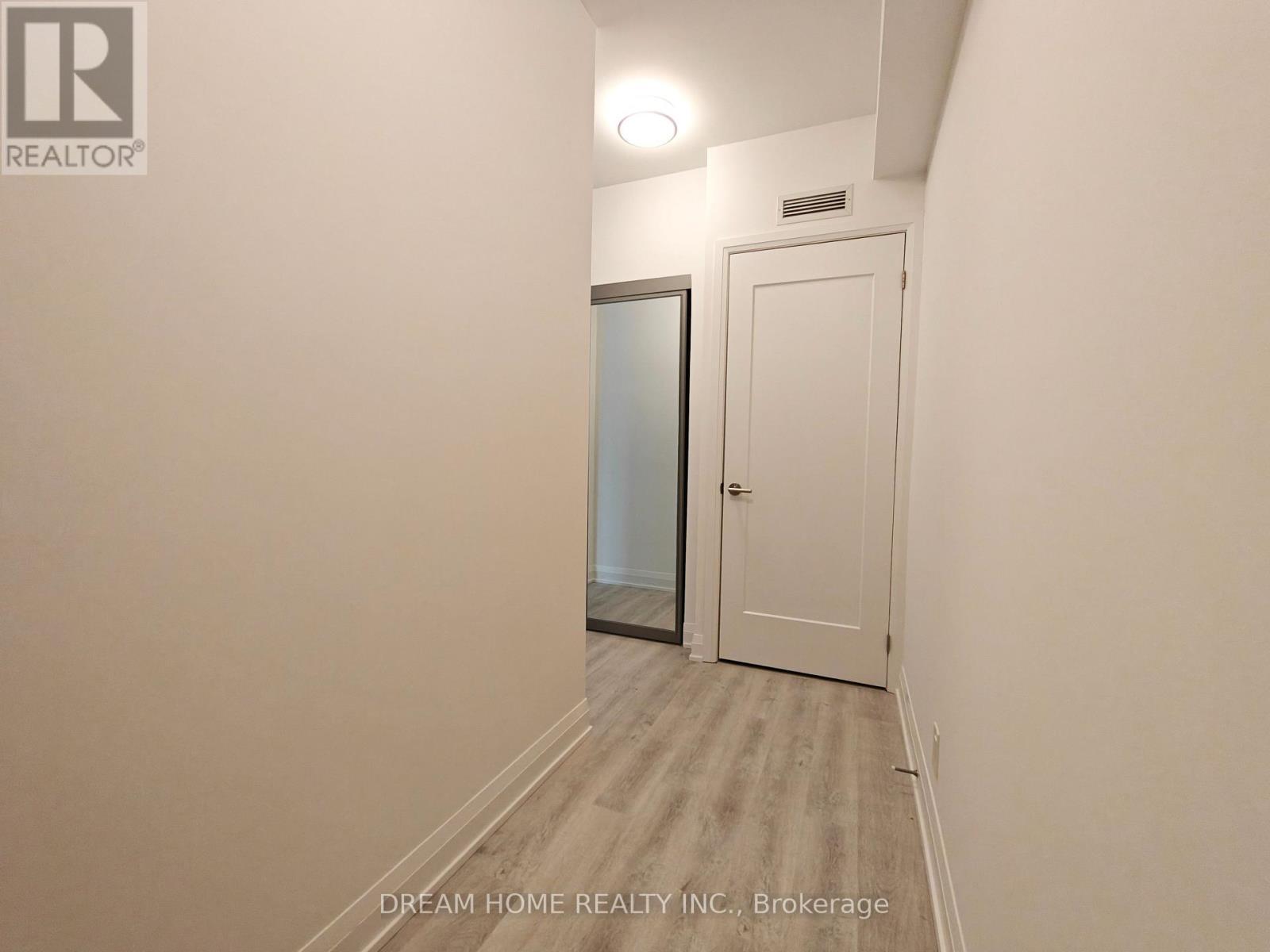 1205 - 65 Broadway Avenue, Toronto, ON - Indoor Photo Showing Other Room