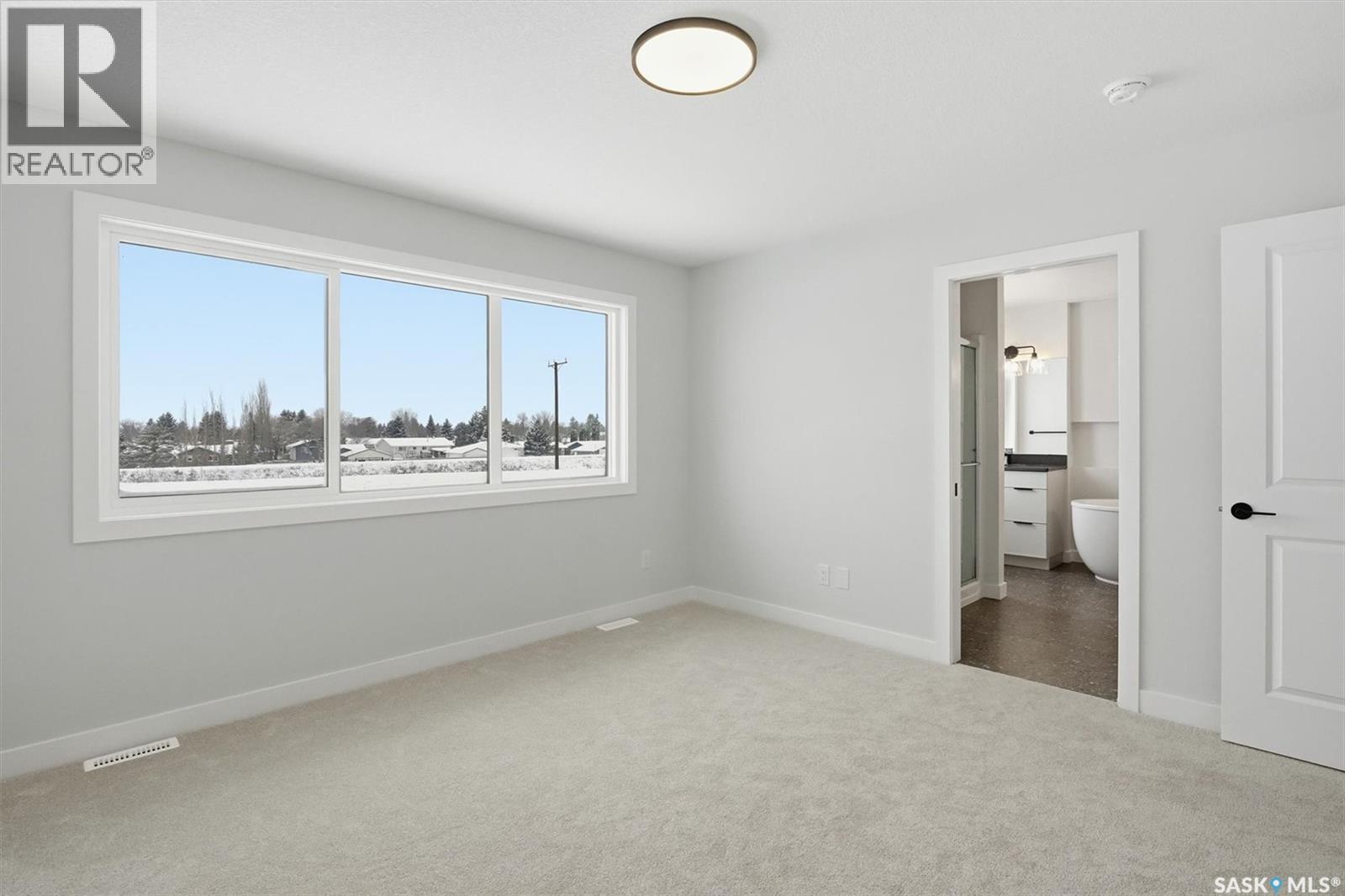 470 Cockcroft Place, Saskatoon, SK - Indoor Photo Showing Other Room