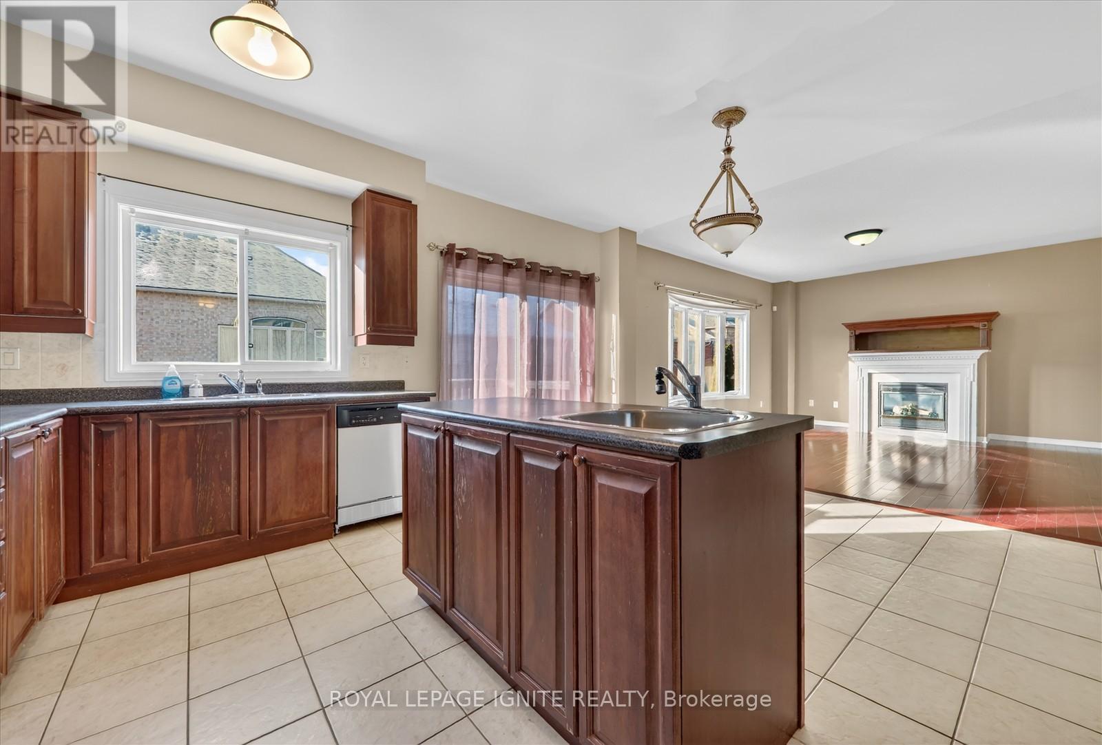 Main - 26 Rushworth Drive, Ajax, ON - Indoor Photo Showing Kitchen