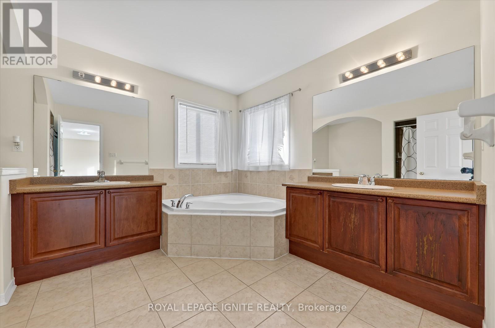 Main - 26 Rushworth Drive, Ajax, ON - Indoor Photo Showing Bathroom