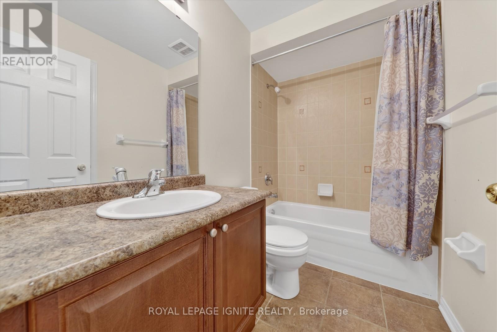 Main - 26 Rushworth Drive, Ajax, ON - Indoor Photo Showing Bathroom