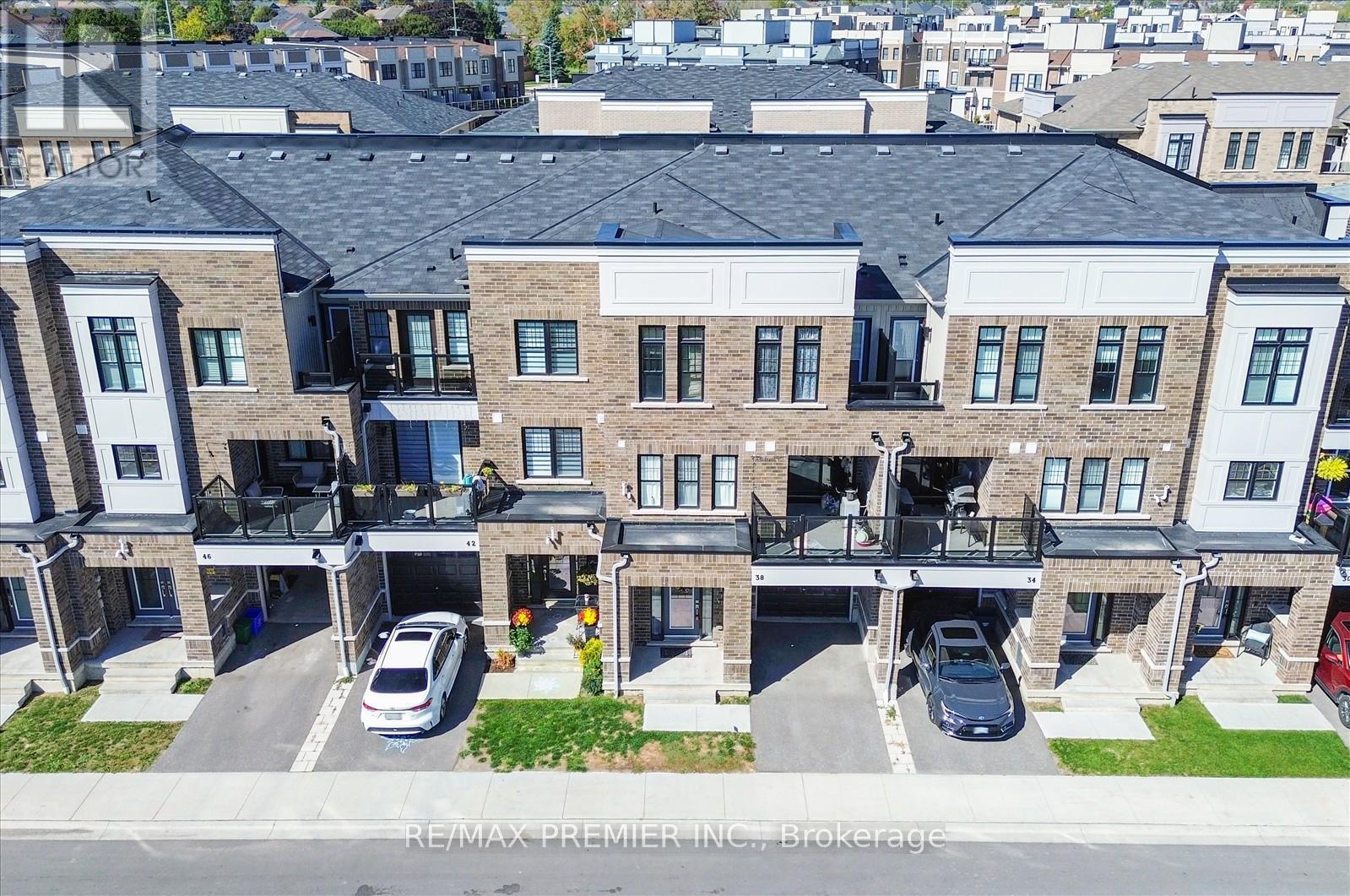 38 King William Way, Clarington, ON - Outdoor With Facade