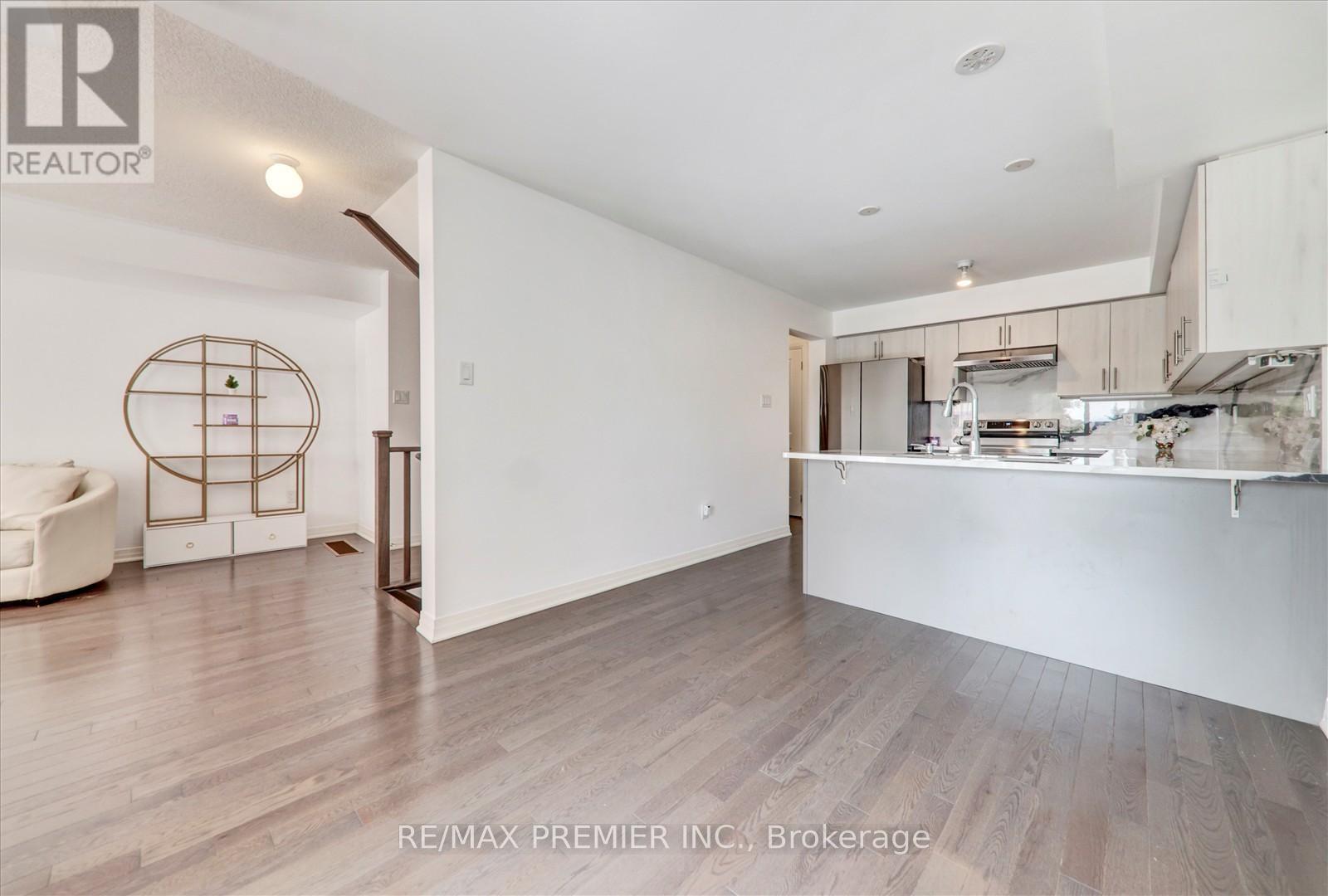 38 King William Way, Clarington, ON - Indoor Photo Showing Kitchen