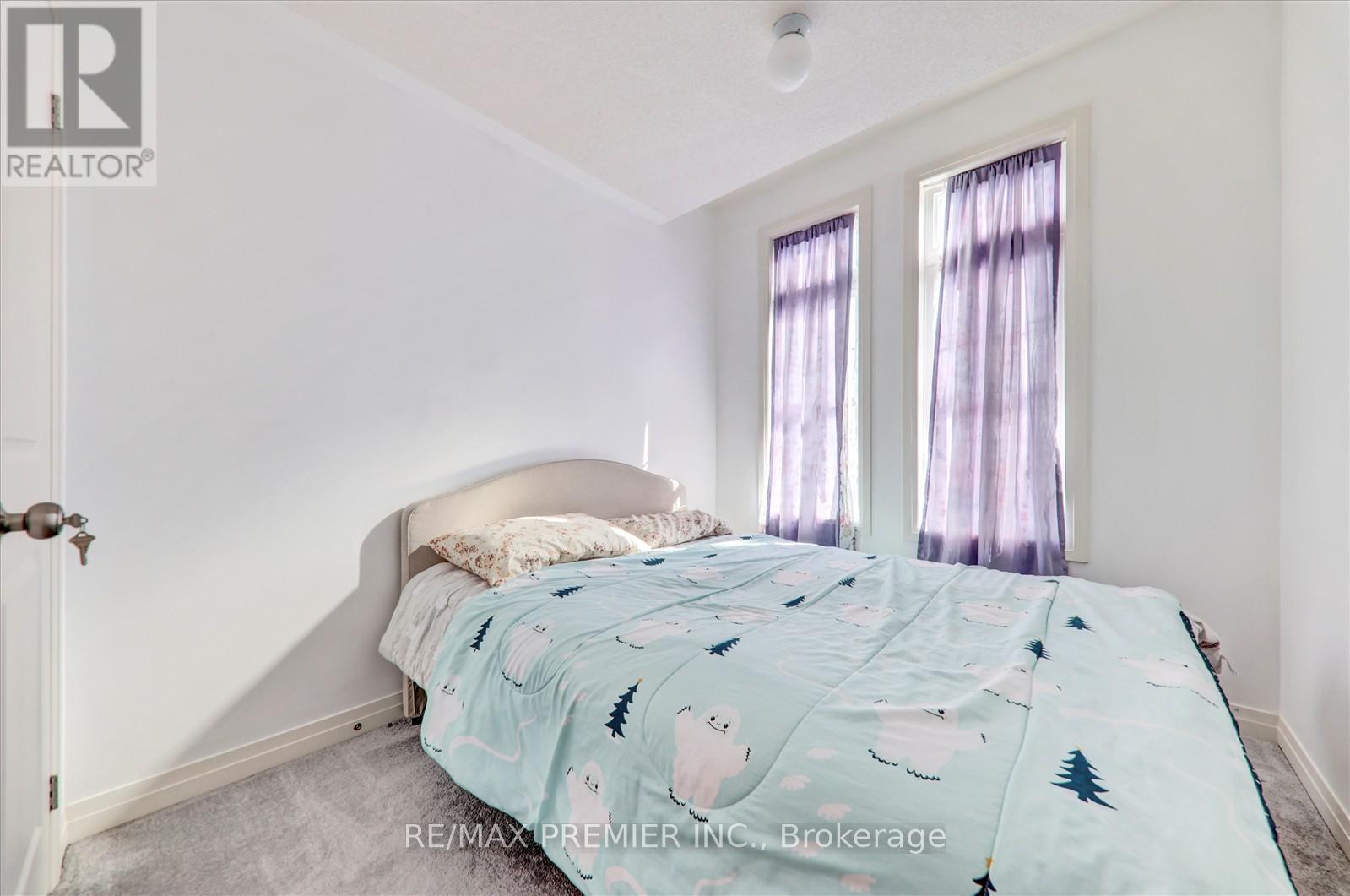 38 King William Way, Clarington, ON - Indoor Photo Showing Bedroom