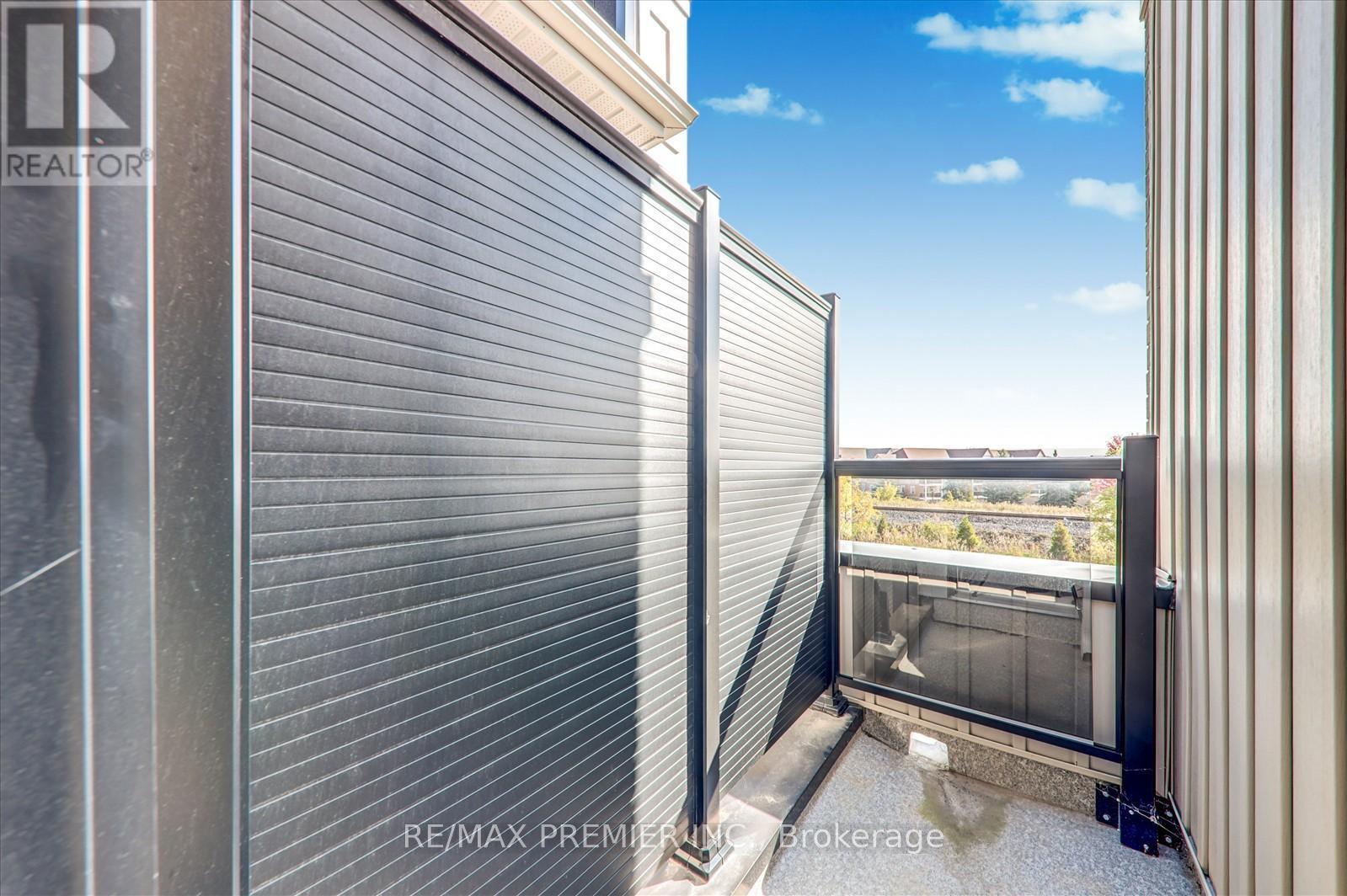 38 King William Way, Clarington, ON - Outdoor With Exterior