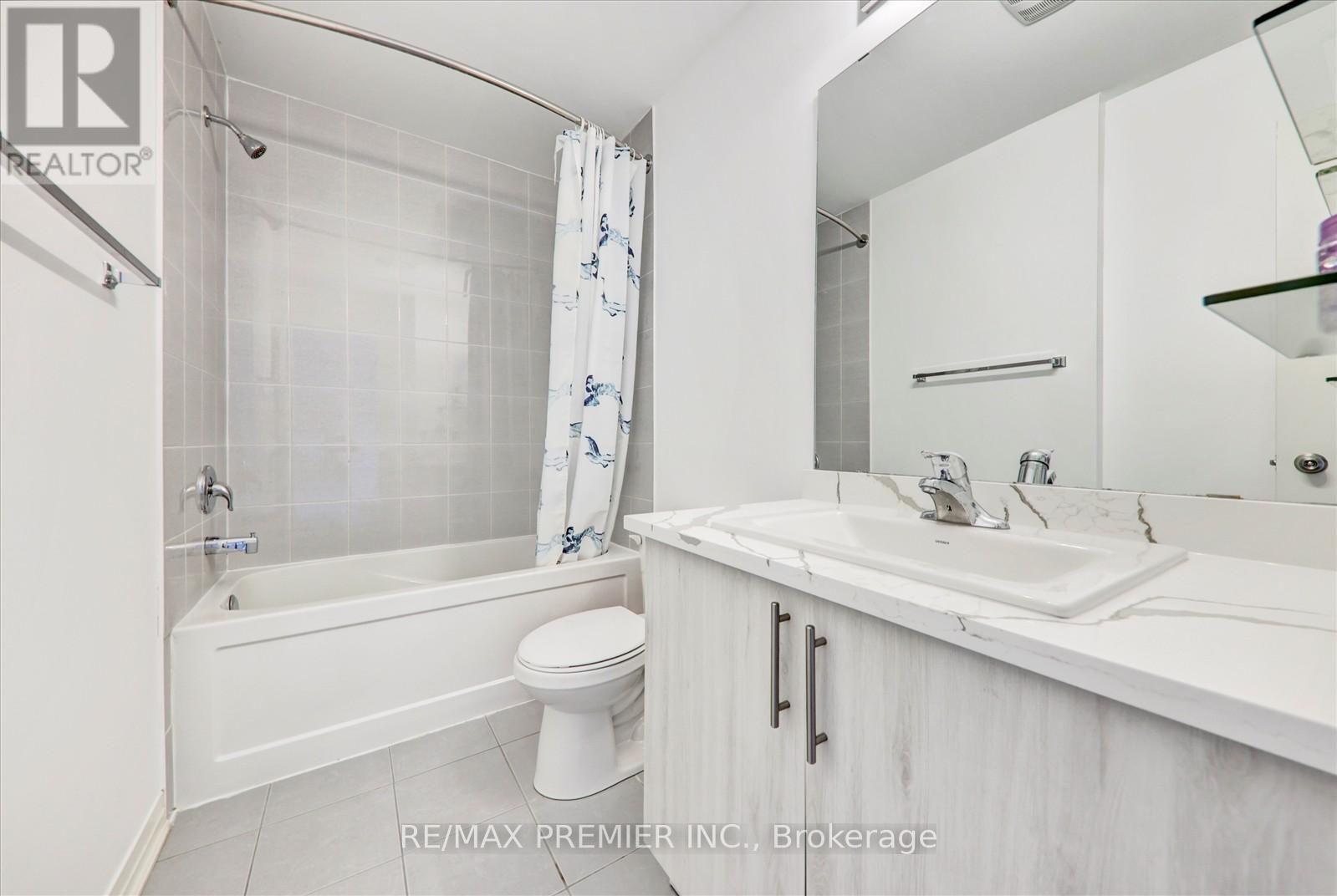 38 King William Way, Clarington, ON - Indoor Photo Showing Bathroom