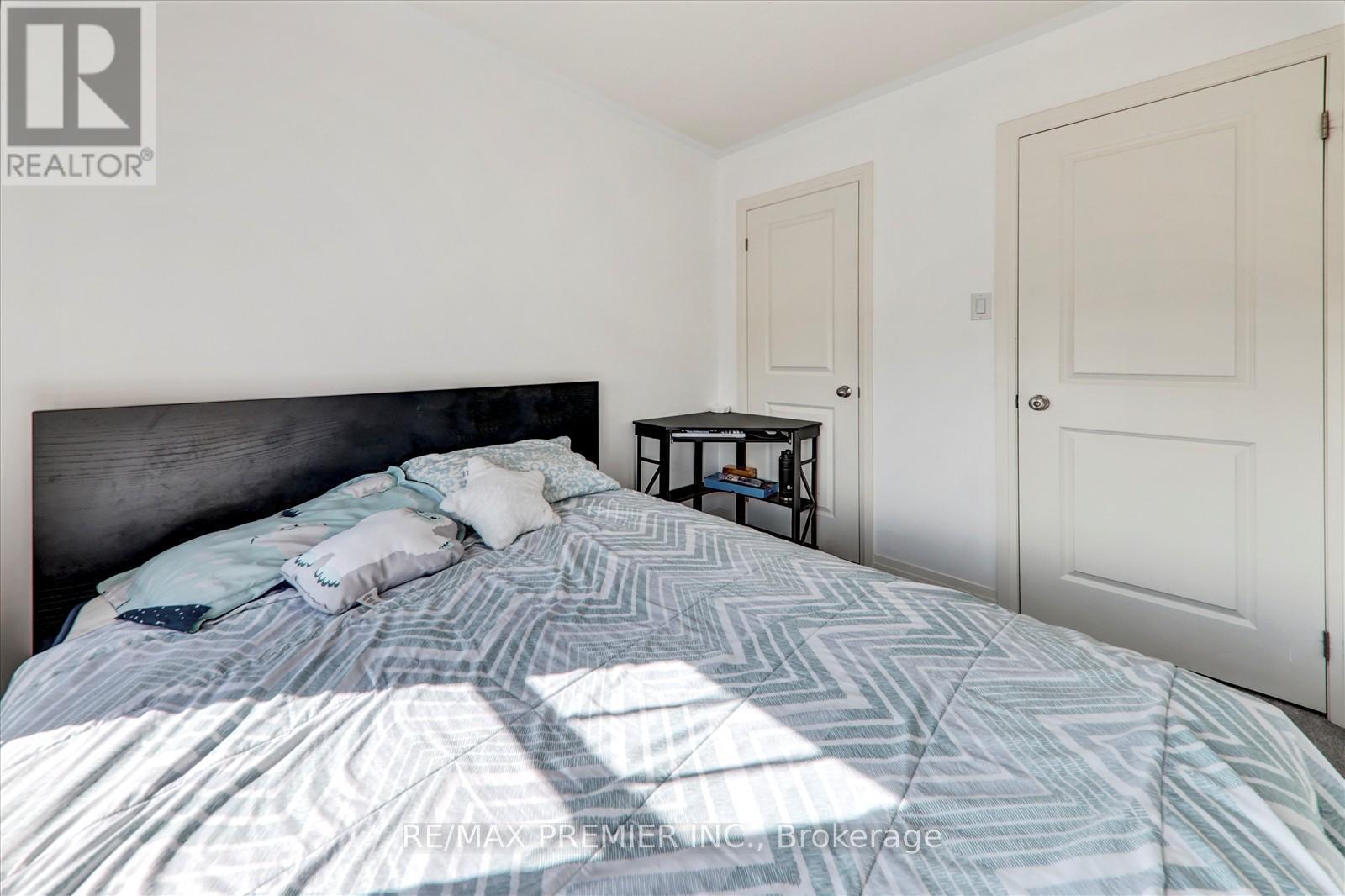 38 King William Way, Clarington, ON - Indoor Photo Showing Bedroom