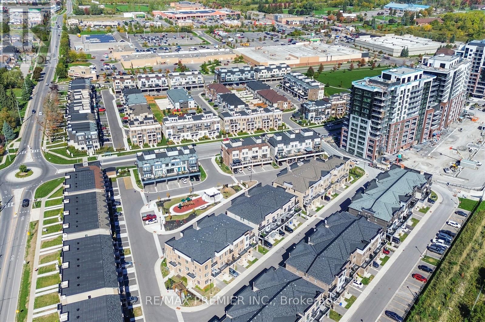 38 King William Way, Clarington, ON - With View