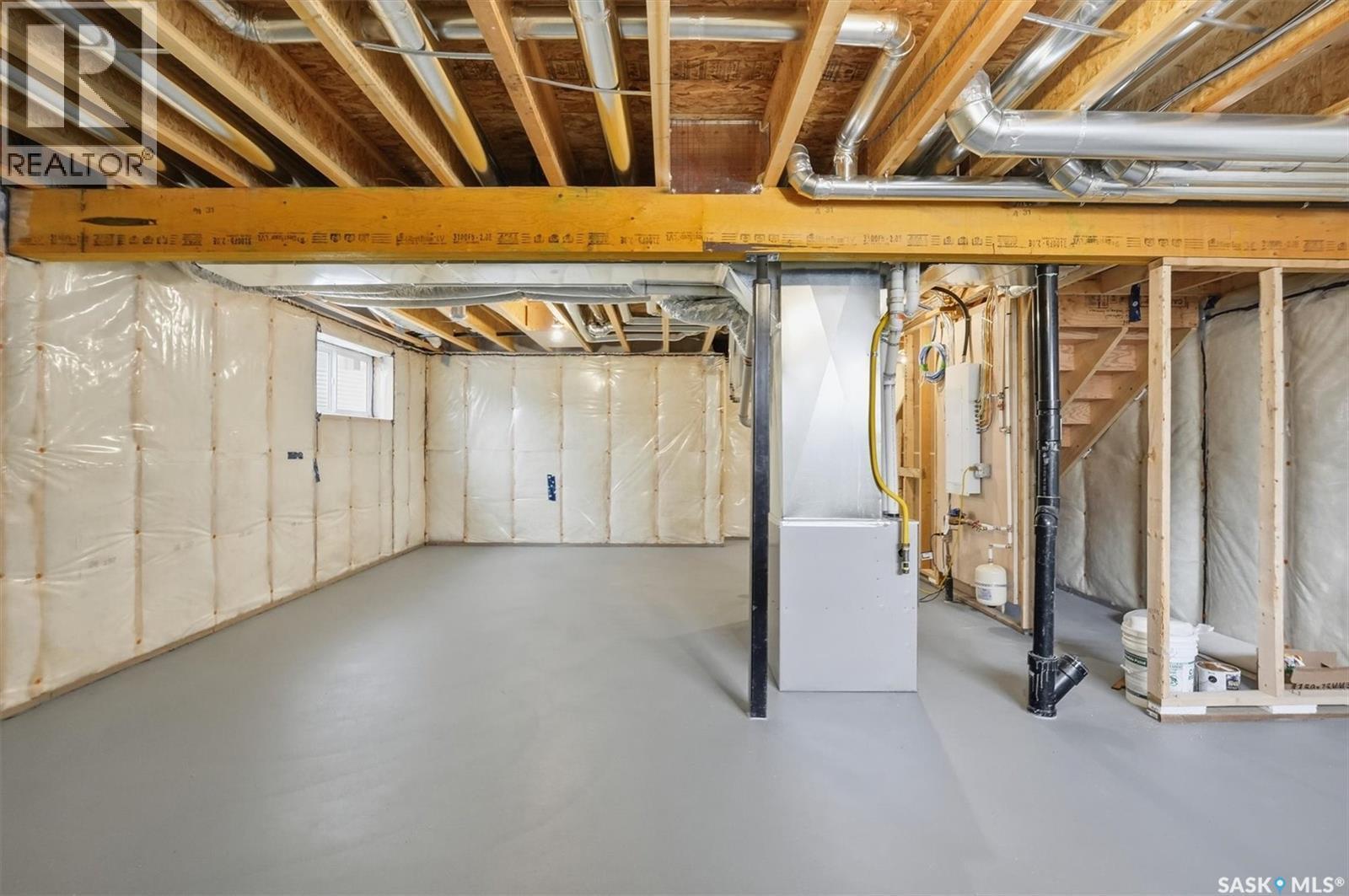 422 Cockcroft Place, Saskatoon, SK - Indoor Photo Showing Basement