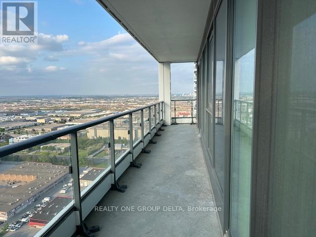 4002 - 898 Portage Master Bedrm Parkway W, Vaughan, ON - Outdoor With Balcony With View With Exterior