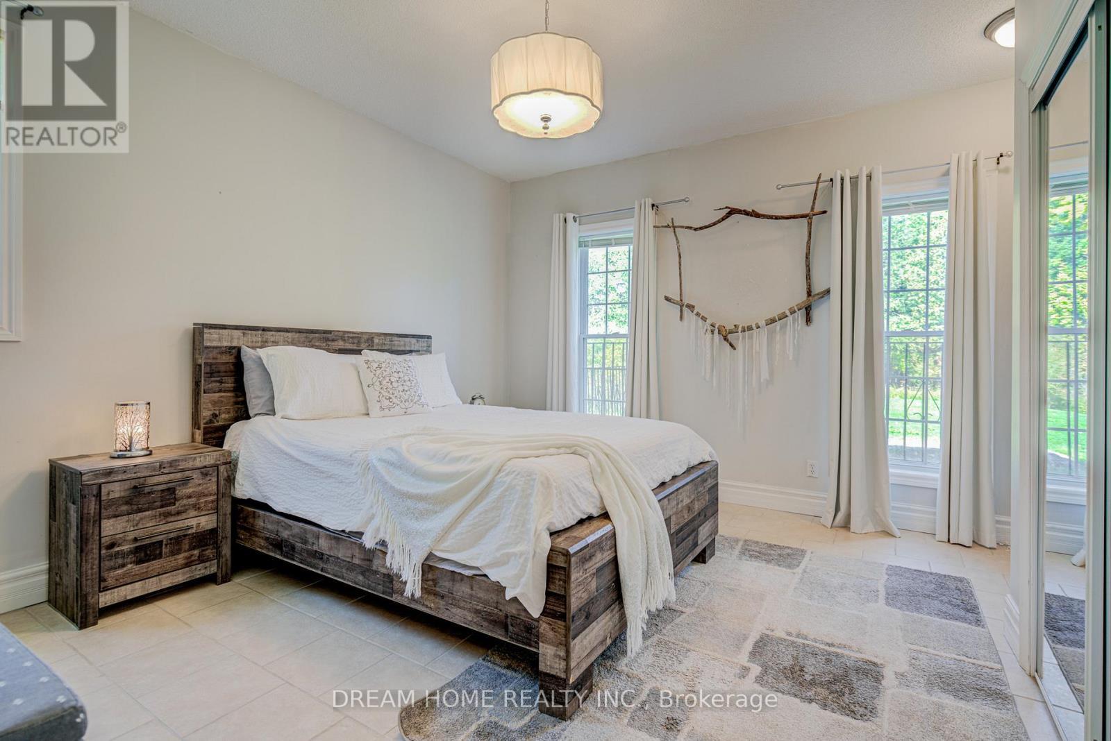 1119 Sajnovic Place, Ramara, ON - Indoor Photo Showing Bedroom