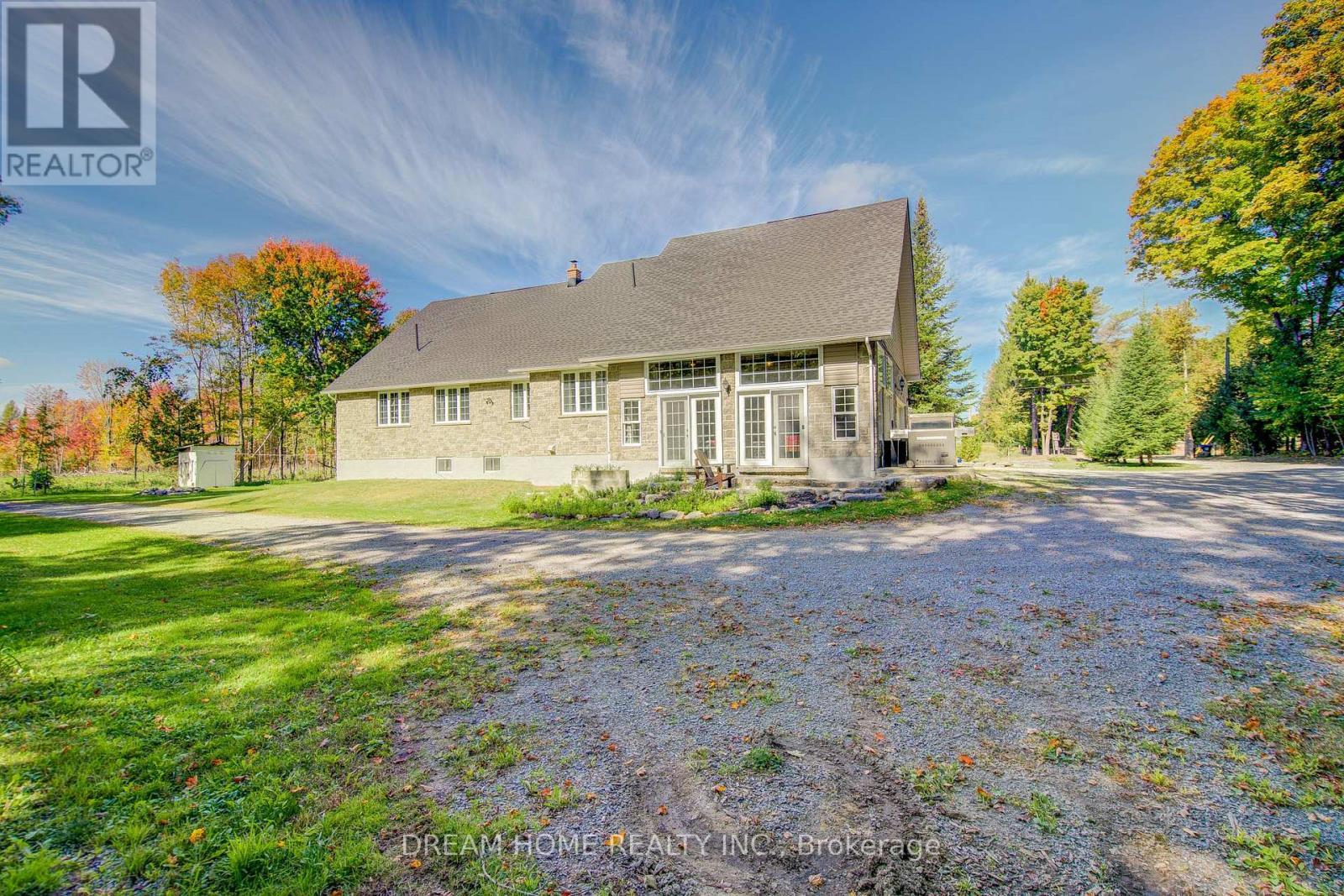 1119 Sajnovic Place, Ramara, ON - Outdoor