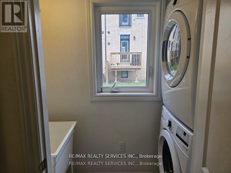34 - 68 First Street, Orangeville, ON - Indoor Photo Showing Laundry Room