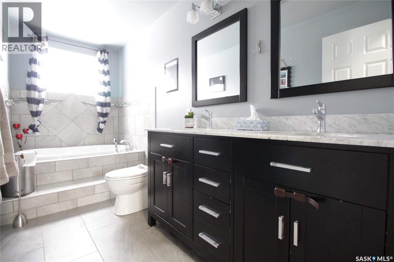 1106 Bobolink Bay, Rocanville, SK - Indoor Photo Showing Bathroom