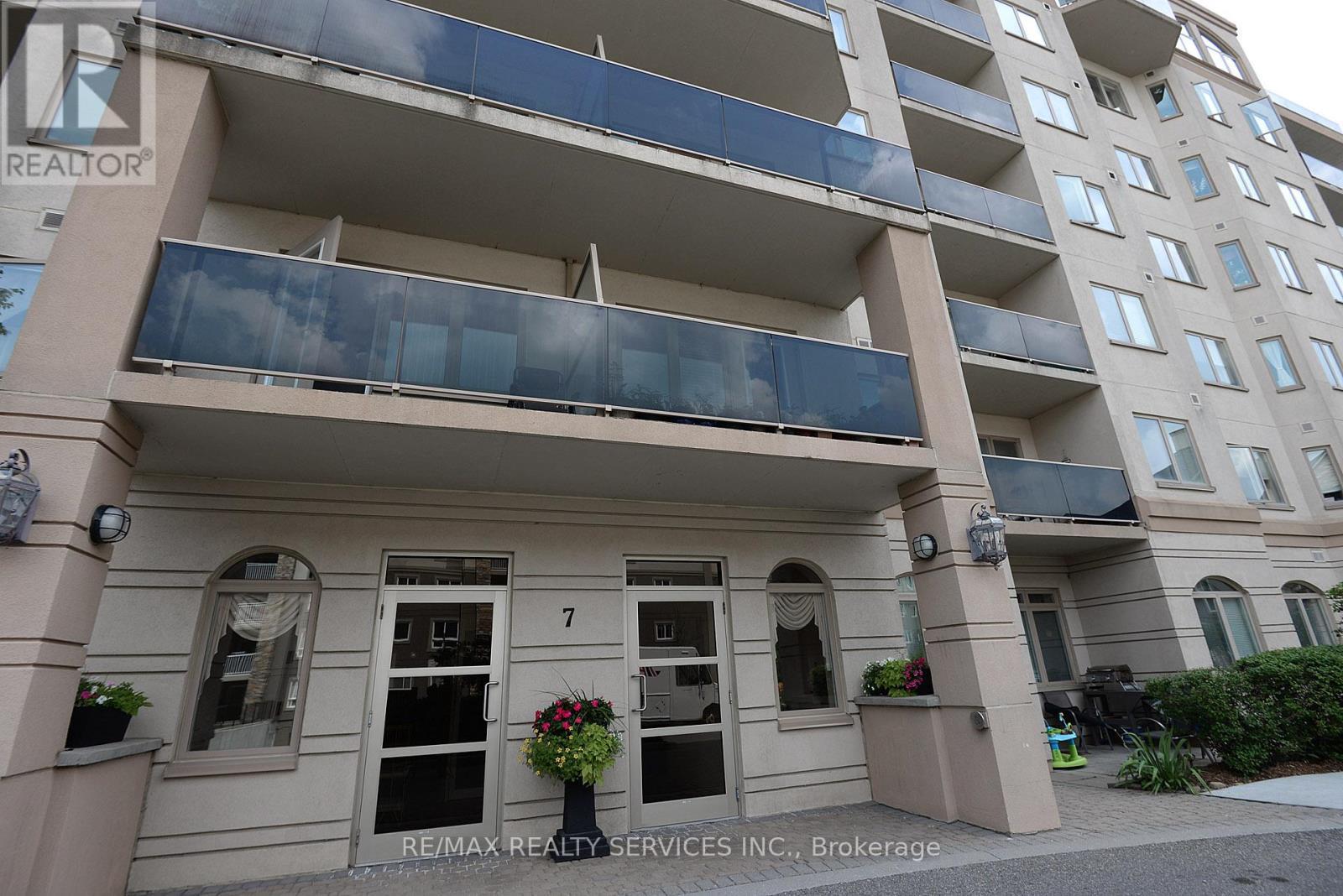 703 - 7 Dayspring Circle, Brampton, ON - Outdoor