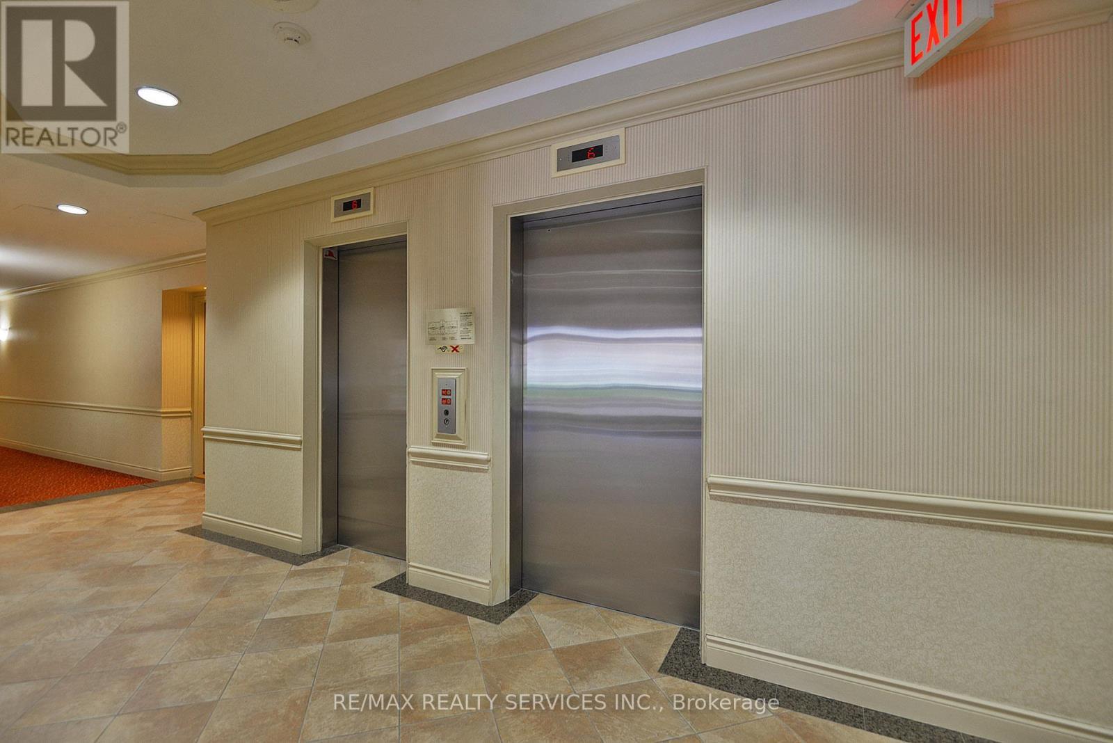 703 - 7 Dayspring Circle, Brampton, ON - Indoor Photo Showing Other Room