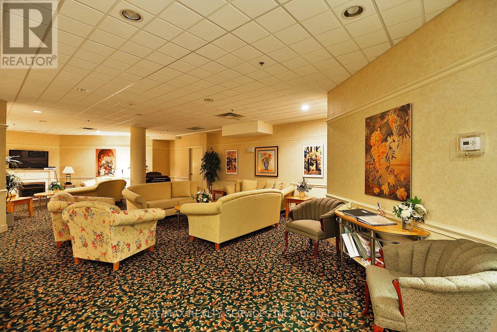 703 - 7 Dayspring Circle, Brampton, ON - Indoor Photo Showing Other Room