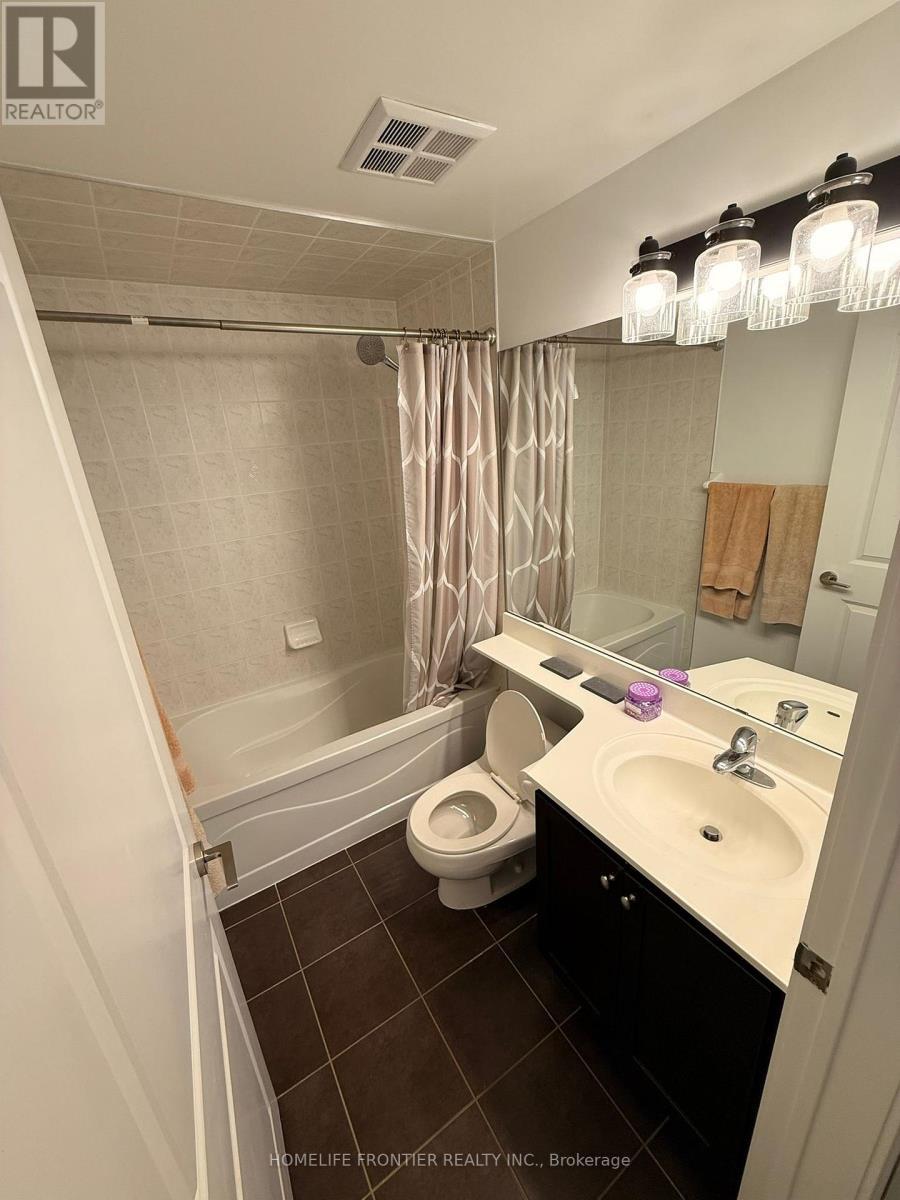 2607 - 80 Absolute Avenue, Mississauga, ON - Indoor Photo Showing Bathroom