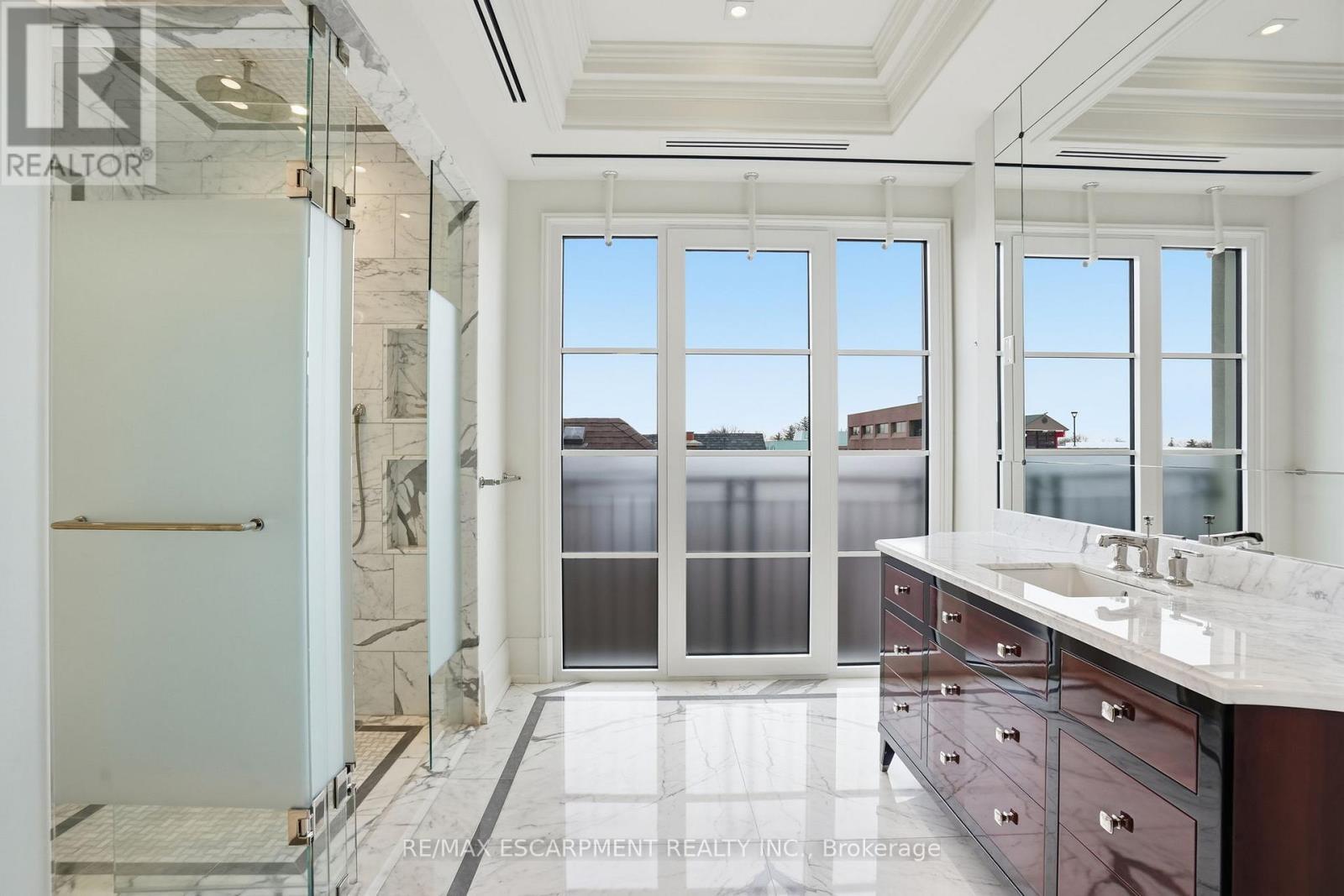 312 - 300 Randall Street, Oakville, ON - Indoor Photo Showing Bathroom