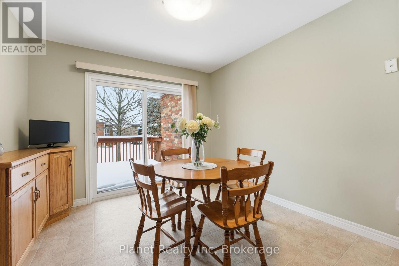 97 Basswood Drive, Guelph (Village By The Arboretum), ON - Indoor Photo Showing Dining Room