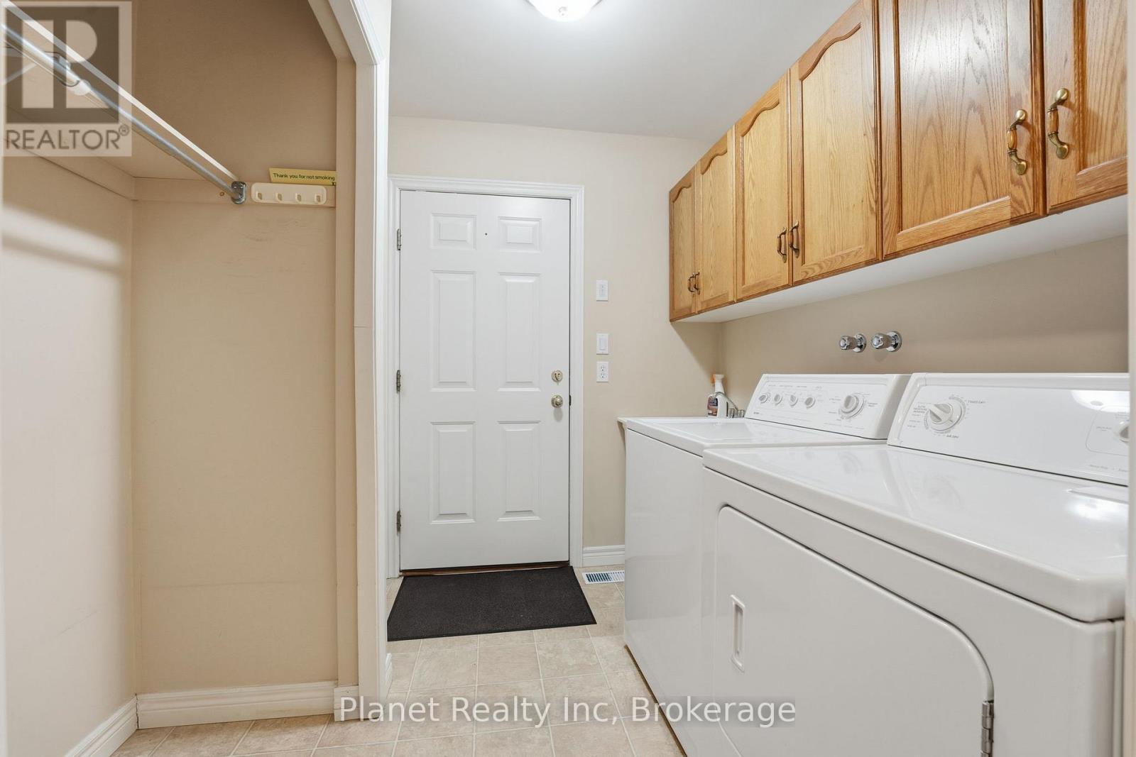 97 Basswood Drive, Guelph (Village By The Arboretum), ON - Indoor Photo Showing Laundry Room