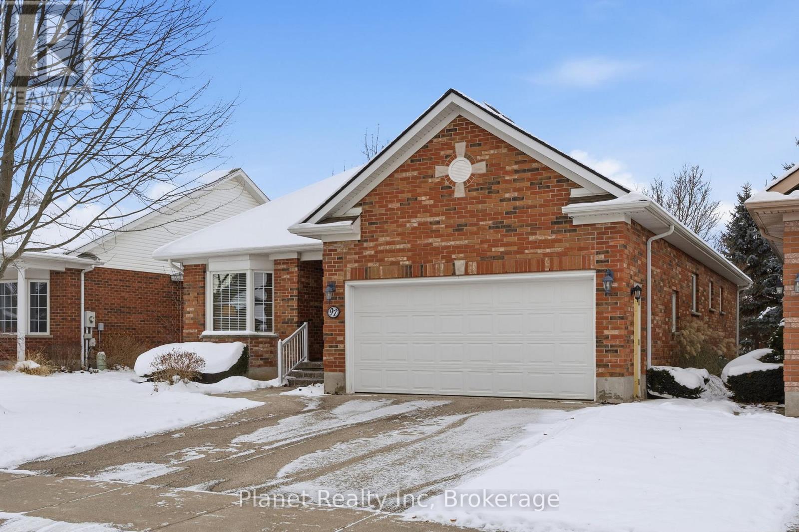 97 Basswood Drive, Guelph (Village By The Arboretum), ON - Outdoor