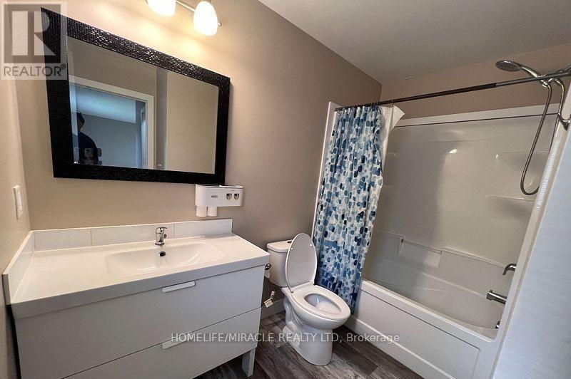 151 Agnes Street, Thames Centre, ON - Indoor Photo Showing Bathroom