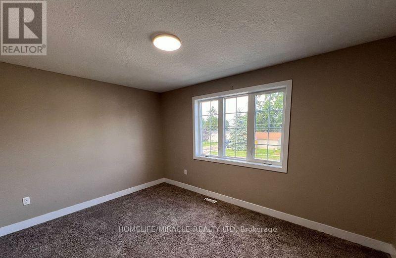 151 Agnes Street, Thames Centre, ON - Indoor Photo Showing Other Room