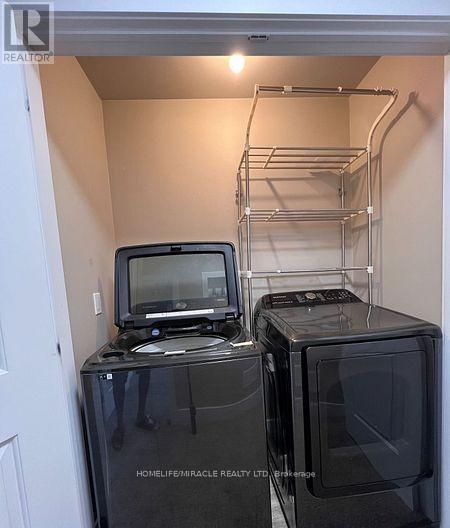 151 Agnes Street, Thames Centre, ON - Indoor Photo Showing Garage