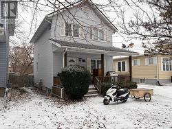 128 STUART STREET Sarnia, ON N7T 3B1