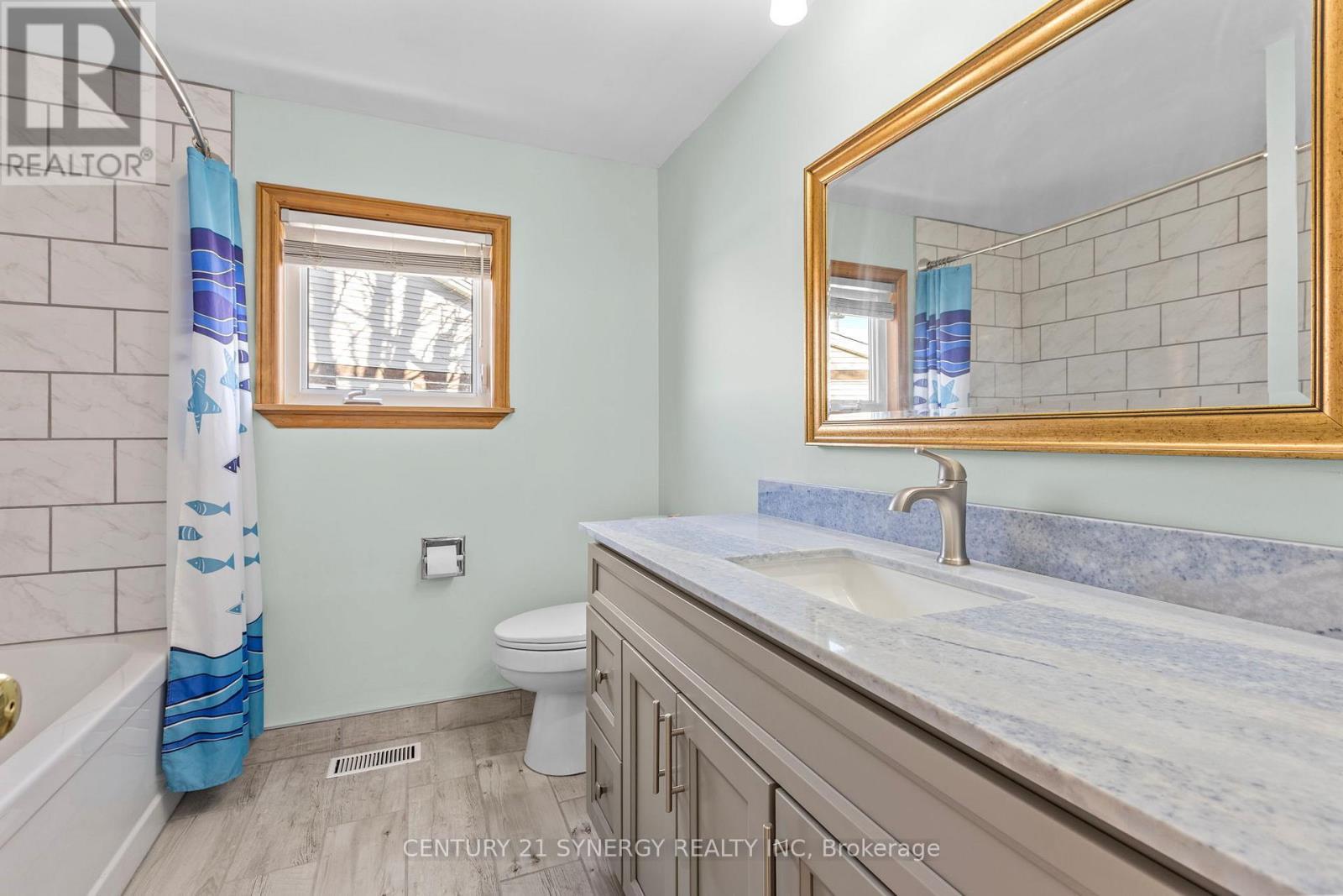 34 Rosegarden Crescent, Ottawa, ON - Indoor Photo Showing Bathroom