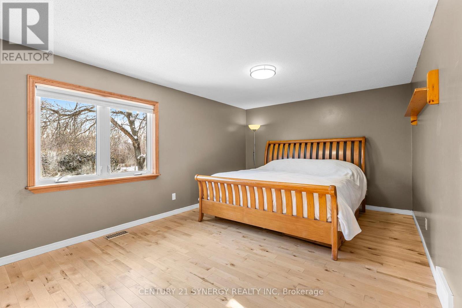 34 Rosegarden Crescent, Ottawa, ON - Indoor Photo Showing Bedroom