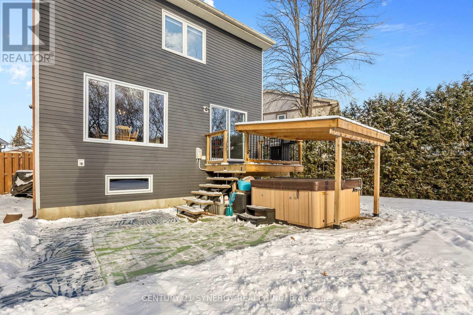 34 Rosegarden Crescent, Ottawa, ON - Outdoor