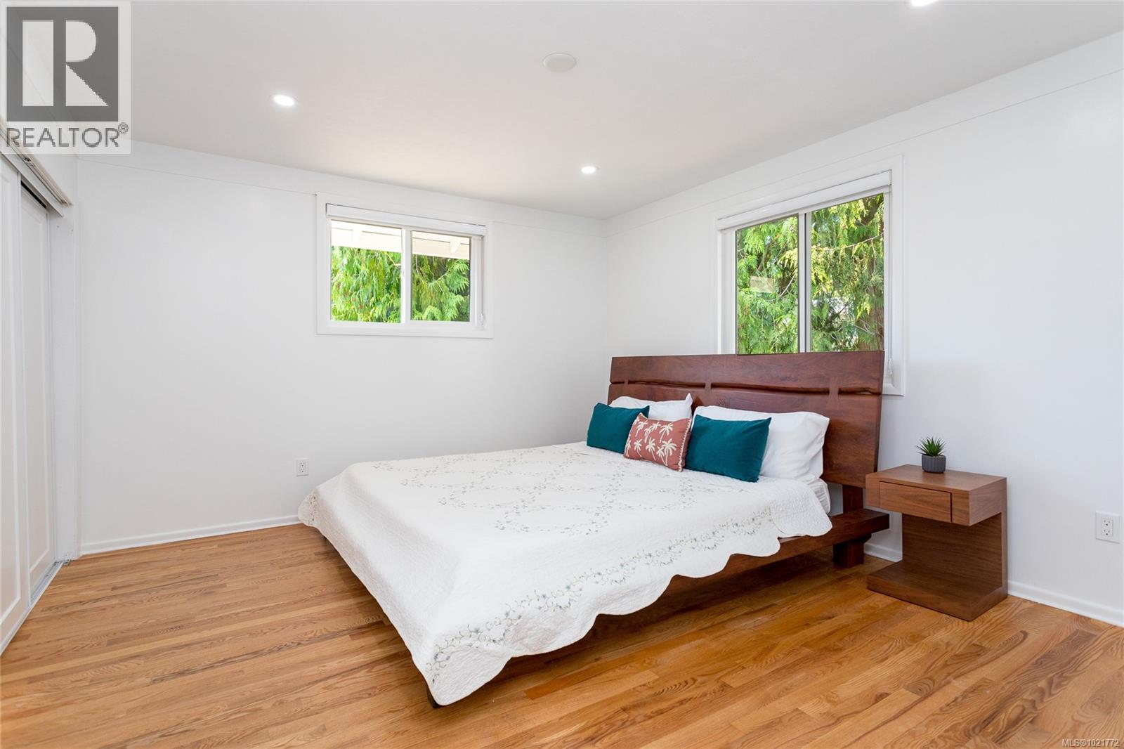 11255 Nitinat Rd, North Saanich, BC - Indoor Photo Showing Bedroom