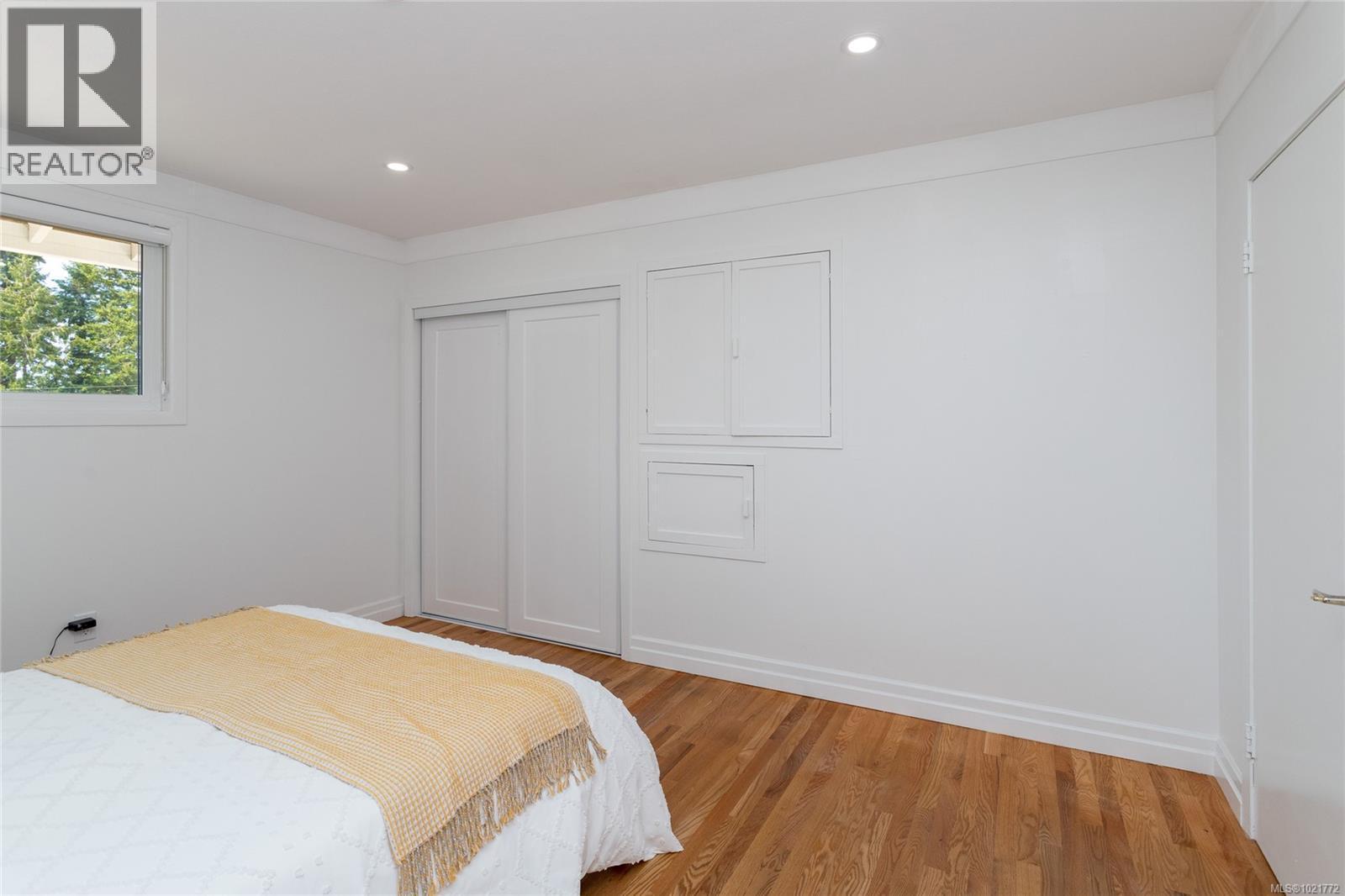 11255 Nitinat Rd, North Saanich, BC - Indoor Photo Showing Bedroom