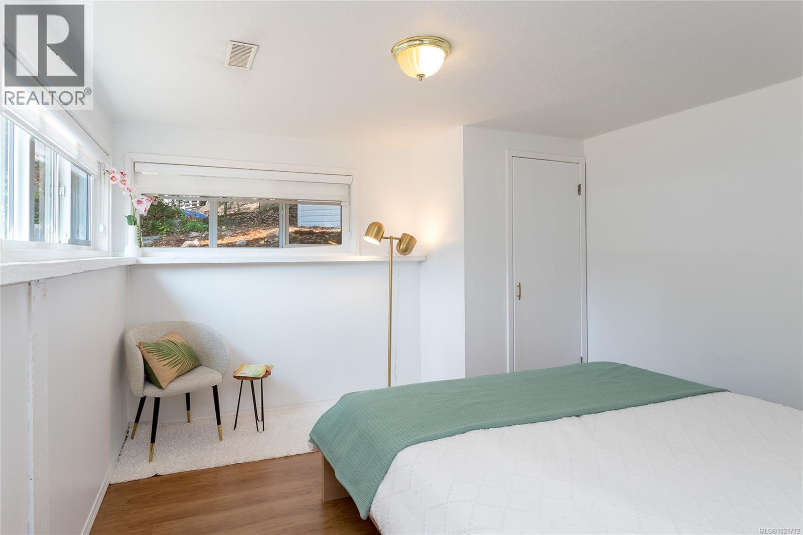 11255 Nitinat Rd, North Saanich, BC - Indoor Photo Showing Bedroom