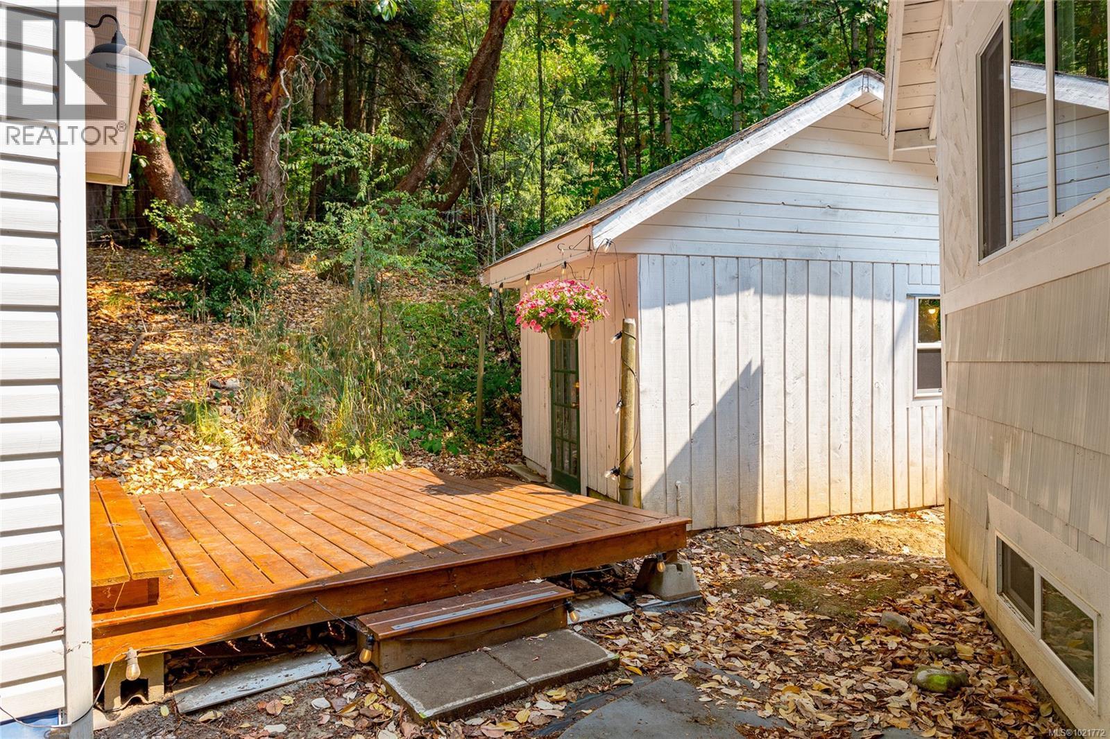 11255 Nitinat Rd, North Saanich, BC - Outdoor With Exterior