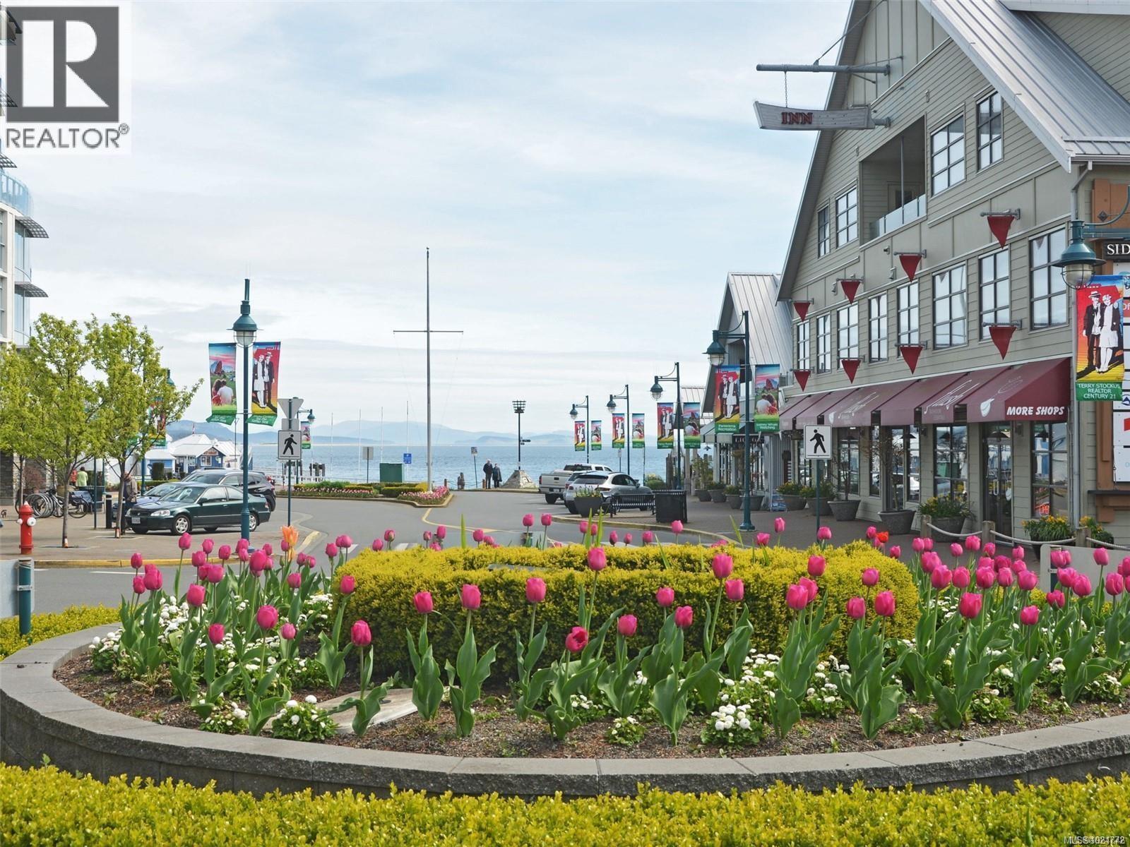 11255 Nitinat Rd, North Saanich, BC - Outdoor